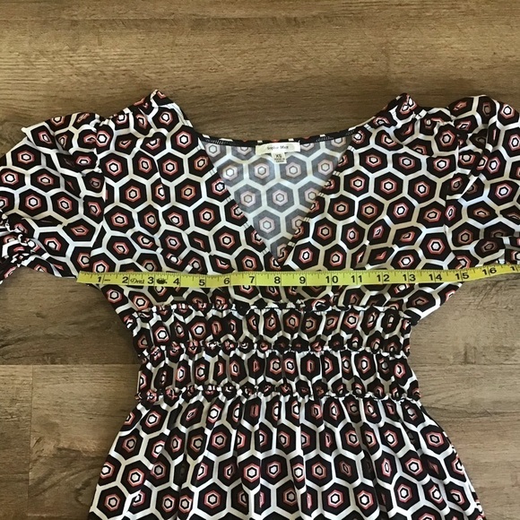 SOPHIE Max Dress Size XS Y2K Bell Sleeves Geometric Print White Black Red - Picture 7 of 8